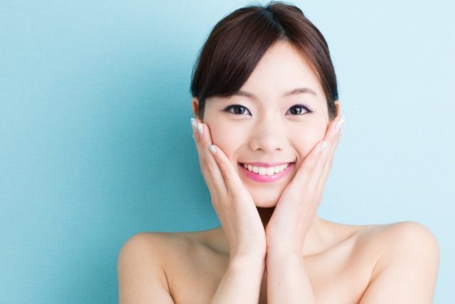 Asian Spoon Facial Massage