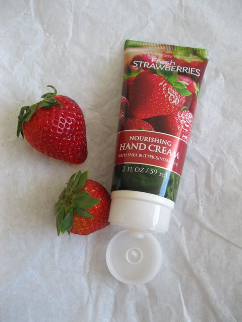 Bath and Body Works Fresh Strawberries Nourishing Hand Cream
