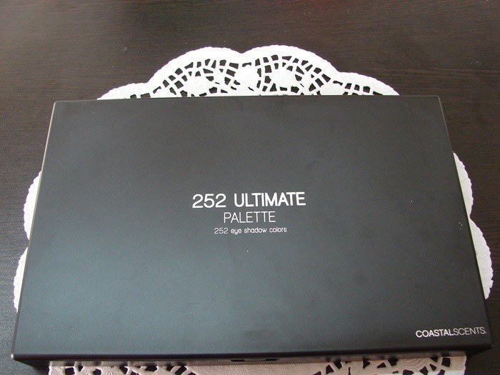 Coastal Scents 252 Ultimate Palette Review1
