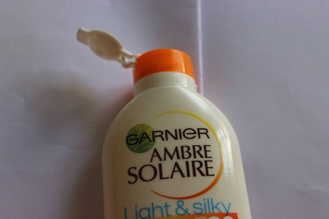 Garnier Ambre Solaire Light Silky SPF 30 Protection Lotion