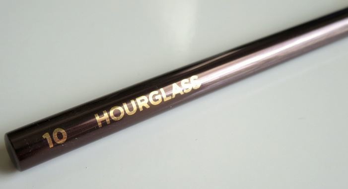 Hourglass Angled Liner Brush