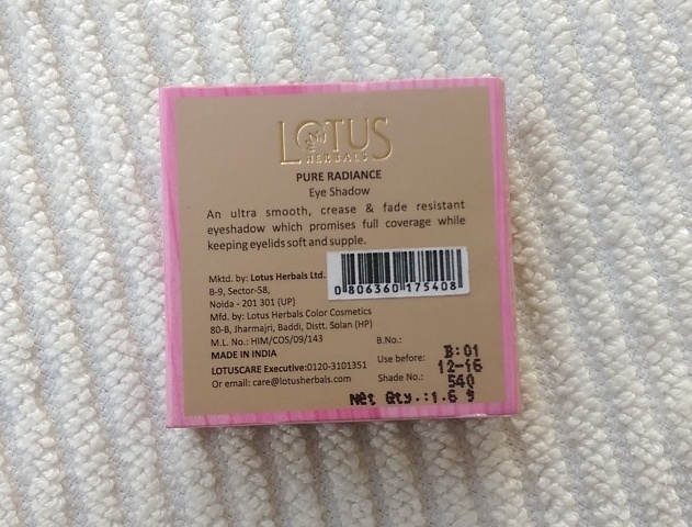 Lotus Herbals Pure Radiance Eye Shadow Gold Mine Review