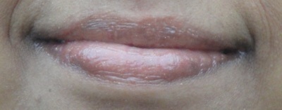 MUA-Intense-Kisses-Lip-Gloss-in-Smooch-Review-7