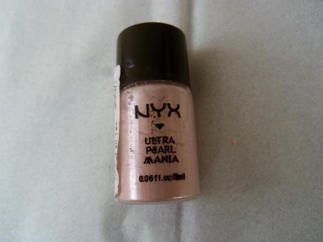 NYX LP02 Ultra Pearl Mania Eyeshadow (2)