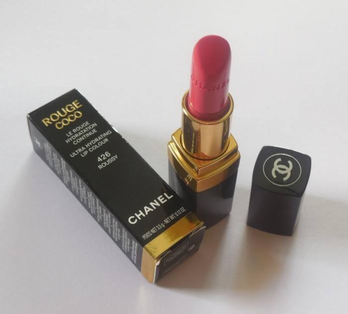 Chanel-Rouge-Coco-Ultra-Hydrating-Roussy-Lip-Color-Review-1