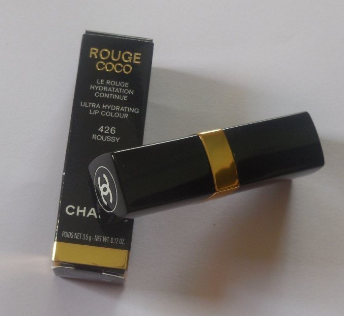 Chanel-Rouge-Coco-Ultra-Hydrating-Roussy-Lip-Color-Review-4