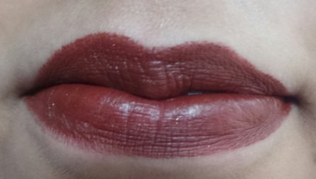 Colorbar Coco-Liscious Full Finish Long Wear Lipstick Review2