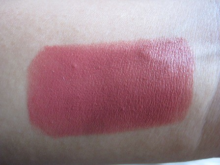 Colorbar Irish Rose Velvet Matte Lipstick (8)