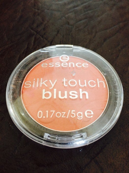Essence-Silky-Touch-Blush-in-Autumn-Peach-Review-1