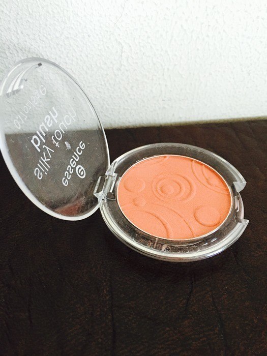 Essence-Silky-Touch-Blush-in-Autumn-Peach-Review-4