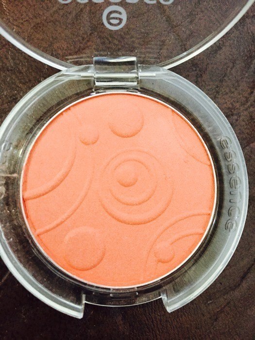 Essence-Silky-Touch-Blush-in-Autumn-Peach-Review-5
