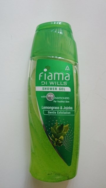 Fiama Di Wills Lemongrass & Jojoba Gentle Exfoliation Shower Gel  (2)