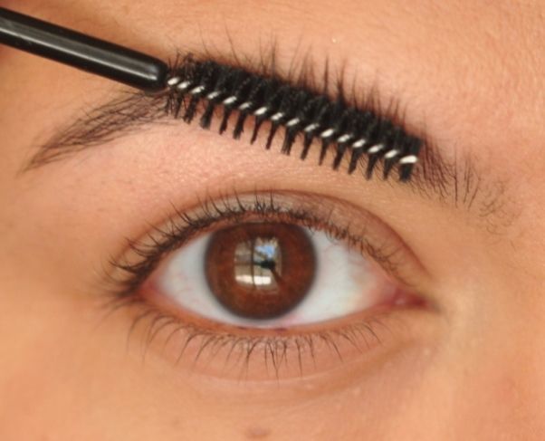 How to Revive Dry Mascara and Alternate Uses of Mascara Wand1