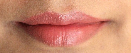 MAC lipstick lip swatch