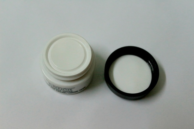 MAC Mineralize Charged Water Moisture Eye Cream (5)