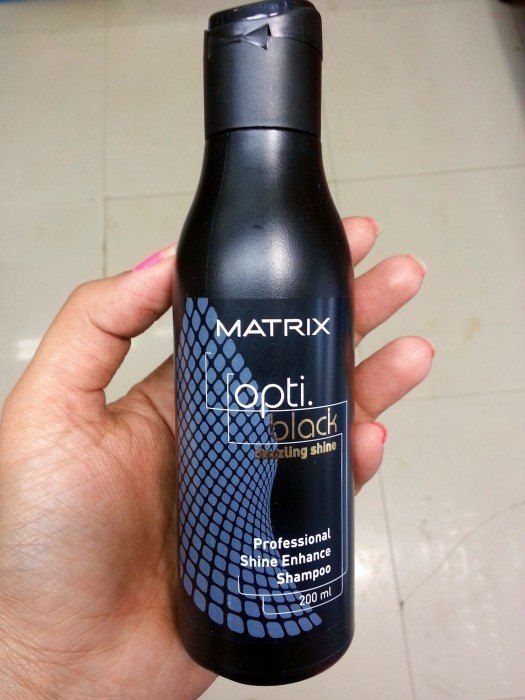 Matrix Opti Black Professional Shine Enhance Shampoo Packaging