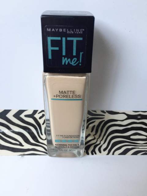 Maybelline Fit Me! Matte+Poreless Foundation (2)