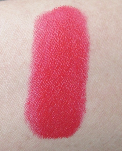 Maybelline Siren in Scarlet Color Sensational Creamy Matte Lipstick (5)