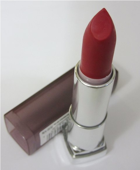 Maybelline Siren in Scarlet Color Sensational Creamy Matte Lipstick (6)