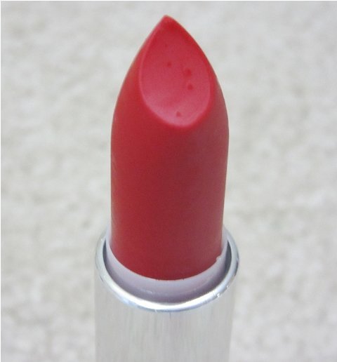 Maybelline Siren in Scarlet Color Sensational Creamy Matte Lipstick (7)