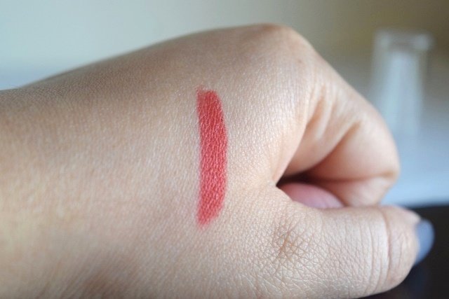 NYX Seduction Simply Red Lip Cream (6)