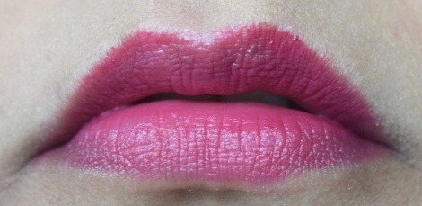 pink lip swatch