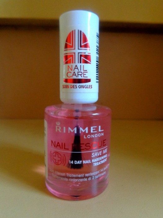 Rimmel London Nail Rescue Save Me 14 Day Nail Hardening Treatment Packaging