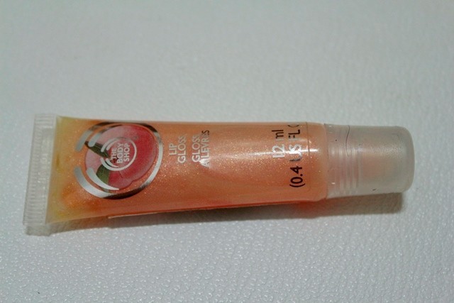 The Body Shop #25 Vineyard Peach Flavored Lip Gloss (2)