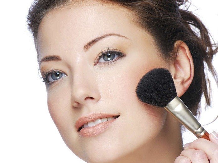 All You Need To Know About Mineral Makeup 