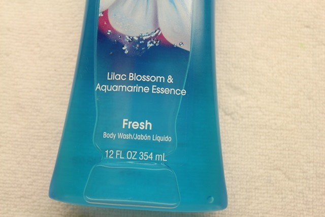 Caress Aqua Sparkle Lilac Blossom and Aquamarine Essence Body Wash (3)