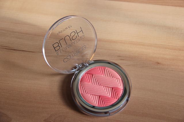 Catrice Coral Me Maybe Chequered and Cheeky Illuminating Blush