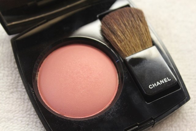 Chanel 99 Rose Pétale Joues Contraste Powder Blush 12