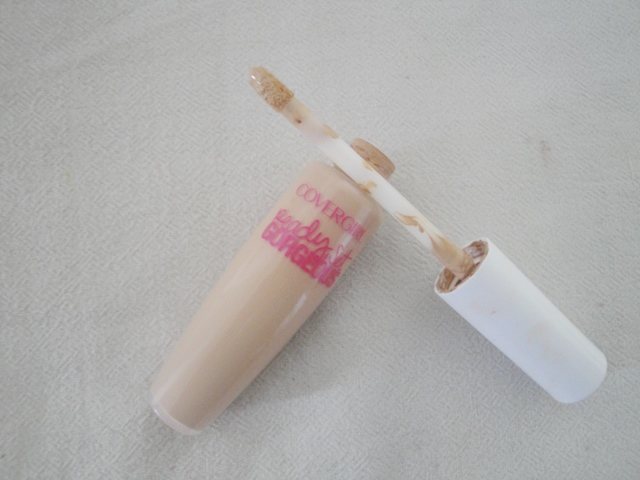 CoverGirl Ready Set Gorgeous Concealer (4)