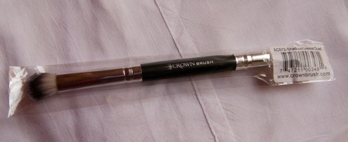 Crown Deluxe Infinity ShadowCrease Duet Brush Review2