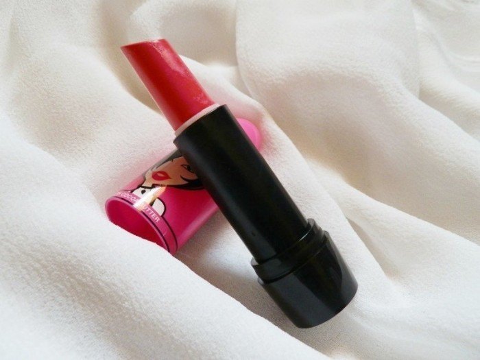 Elle 18 Supercilious Red Color Boost Lipstick 