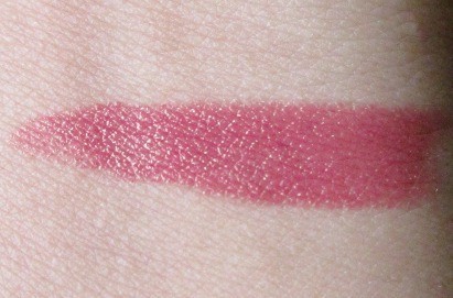 Essence On The Catwalk Longlasting Lipstick