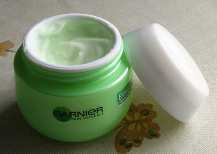 Garnier Fresh Essentials 24 Hr Hydrating Day Cream - Grape Review6