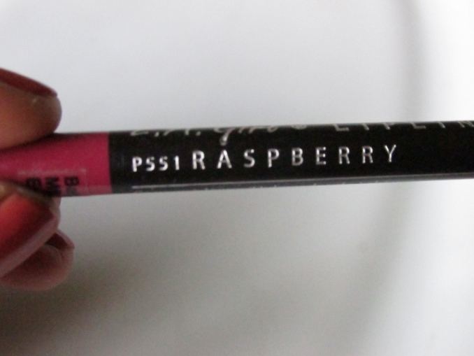 LA Girl Raspberry Lip Liner Review1