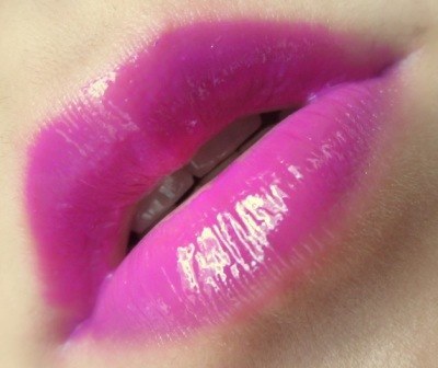 Make Up For Ever #209 Fushia Pink Artist Plexi-Gloss Lip Lacquer (1)