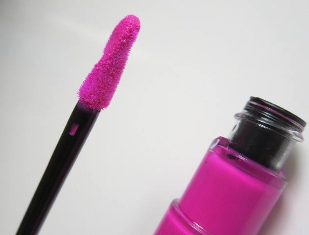 Make Up For Ever #209 Fushia Pink Artist Plexi-Gloss Lip Lacquer (7)