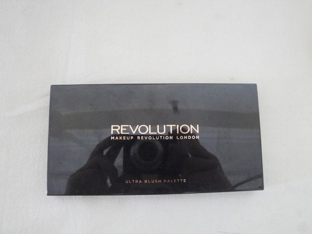 Makeup Revolution Sugar and Spice Ultra Blush and Contour Palette 3