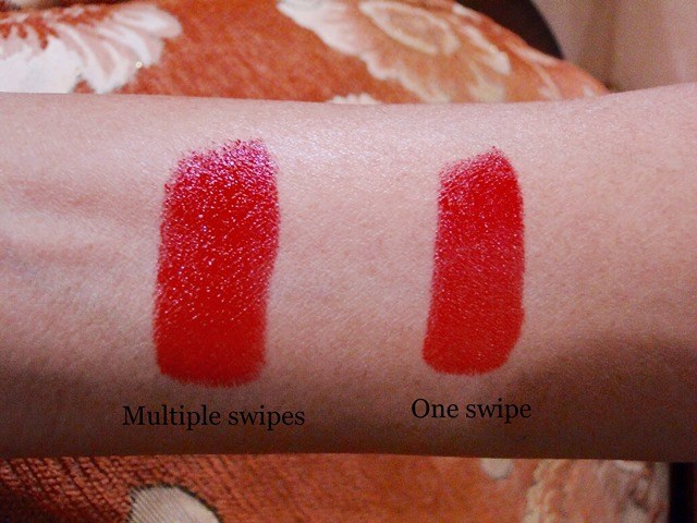 Maybelline #190 Royal Red Moisture Extreme Lipstick  (5)