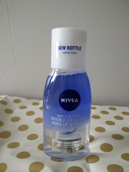 Nivea Double Effect Eye Make-Up Remover Review2