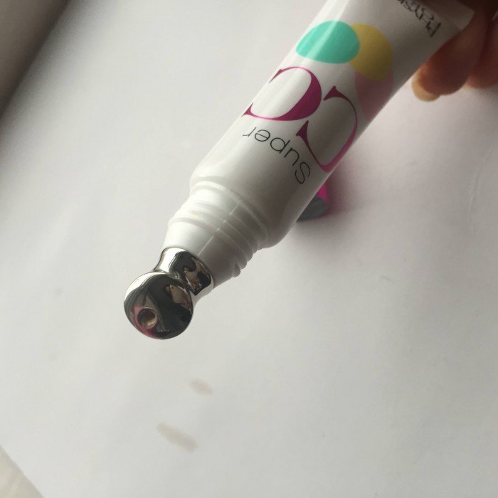 Physicians Formula Super CC Color-Correction Care Instant Blurring CC Eye Cream Tube Nozzle
