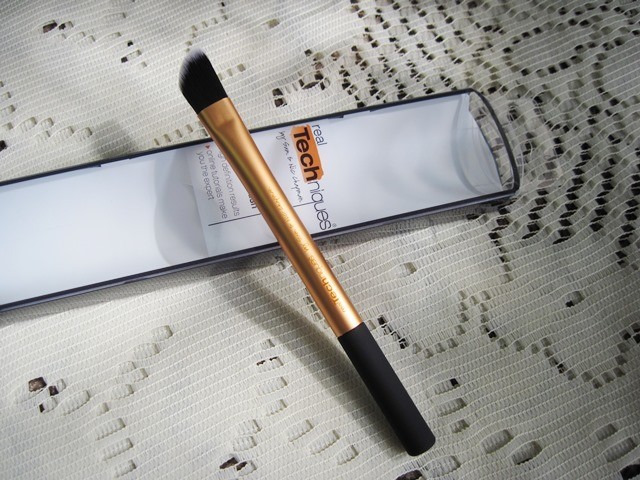 Real Techniques Concealer Brush (5)