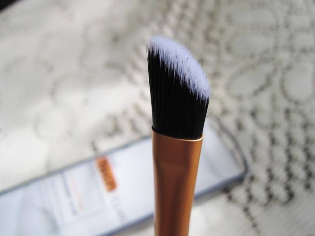 Real Techniques Concealer Brush (8)