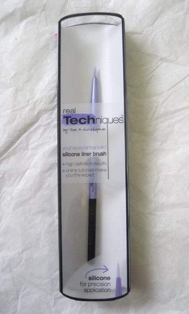 Real Techniques Silicone Liner Brush Review