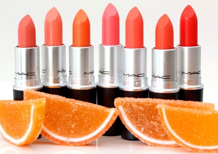 Tips to Pull Off Orange Lipstick Like A Pro!
