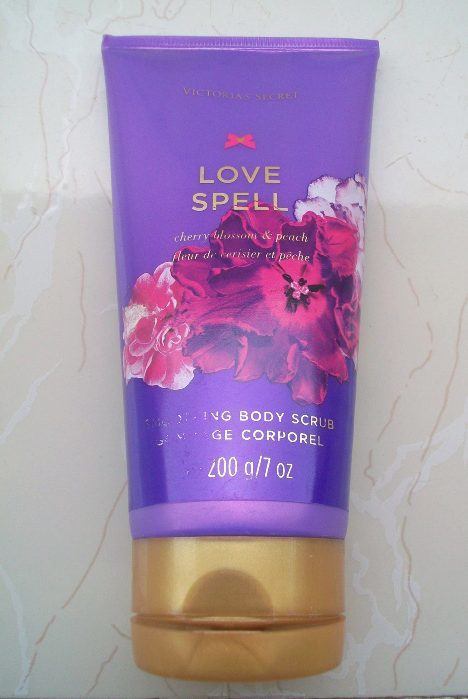 Victoria's Secret Love Spell Smoothing Body Scrub Review