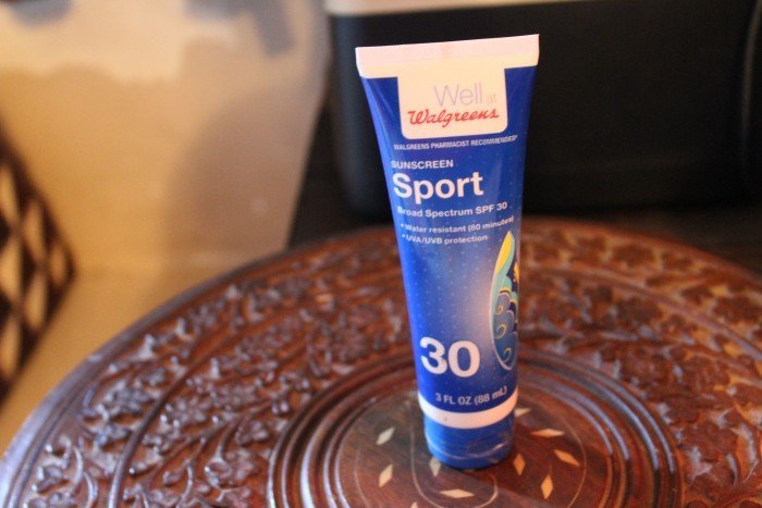 Well at Walgreens Sunscreen Sport Broad Spectrum SPF 30